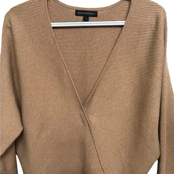 BANANA REPUBLIC Rina Rib‎ Wrap Front Camel Sweater Women’s Size Large - Picture 5 of 10